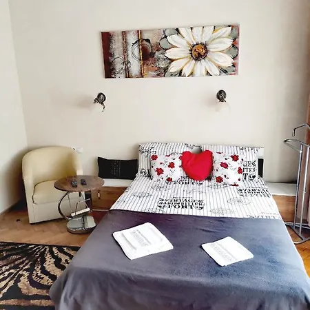 Old Town Cozy Flat